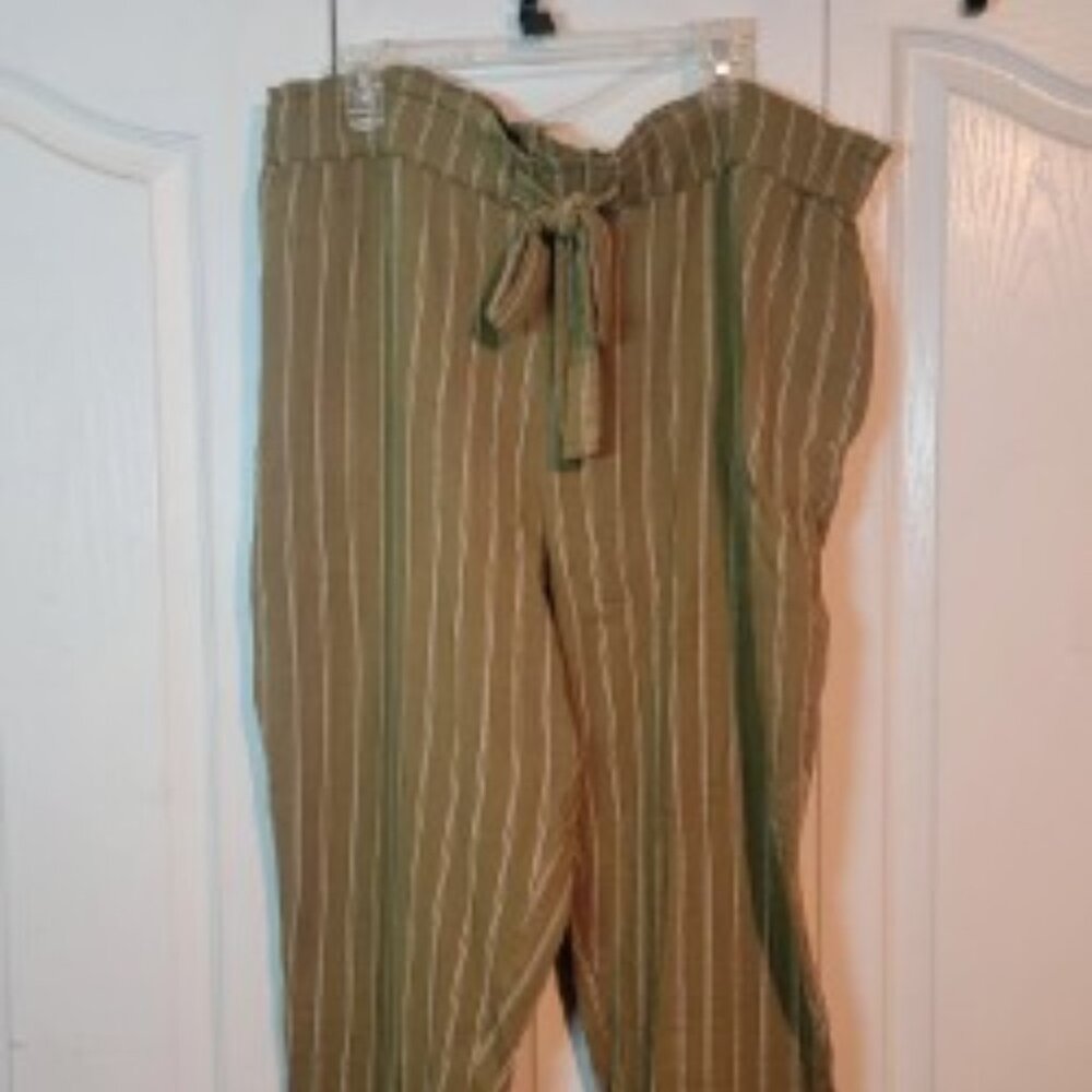 SO High Rise Tapered Pull-On Pants Size 2X Brown White Stripes Cuffed Hem